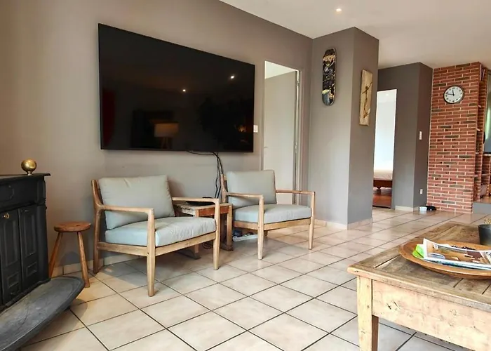 Confortable With Pool