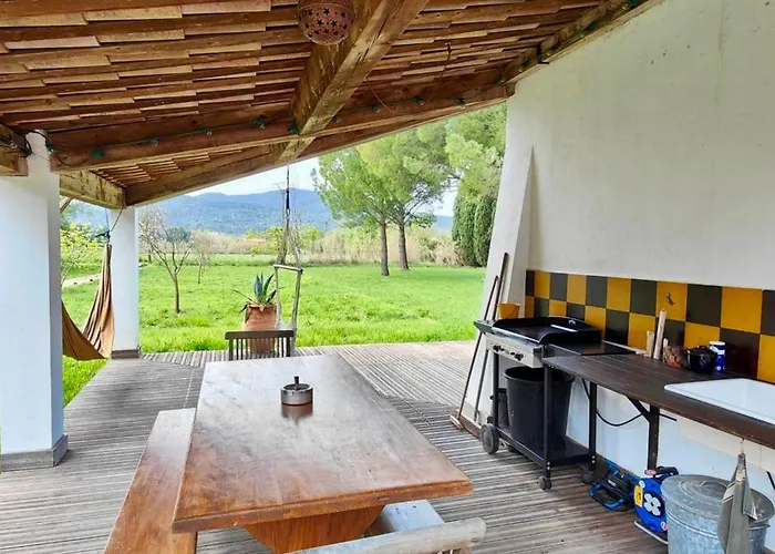 公寓 Confortable With Pool